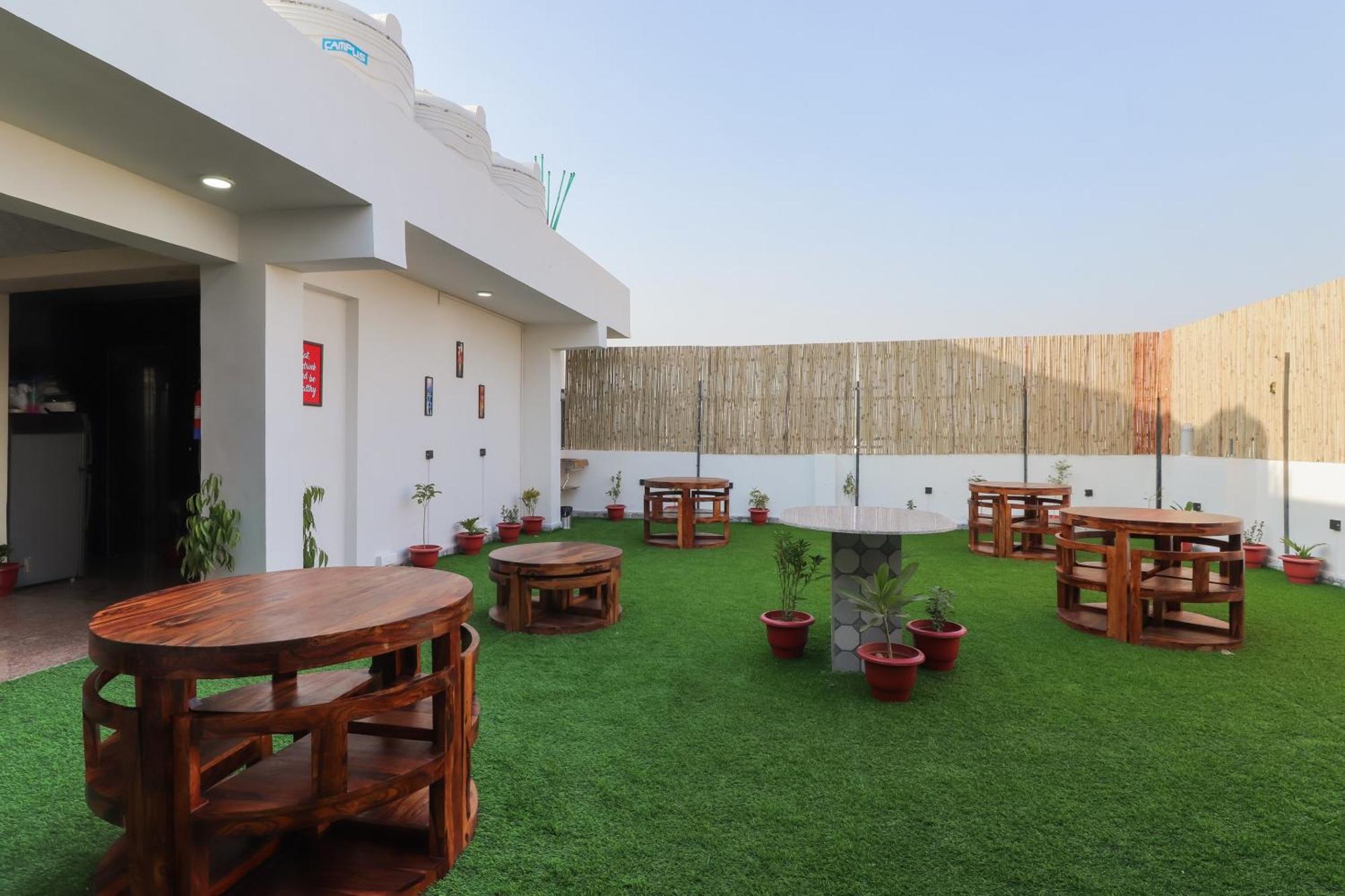 Hotel O Maharaja Gold New Delhi Eksteriør bilde